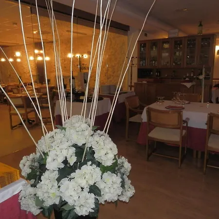 Hotel Restaurante Salvadora *